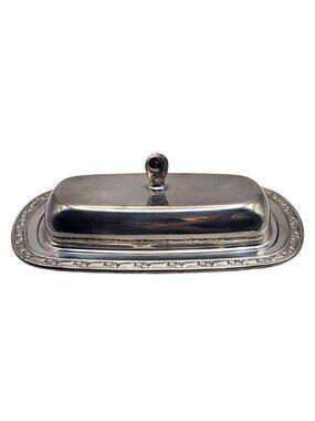 Vintage Oneida Silversmiths Silver Plated Butter Dish with Glass Insert & Lid